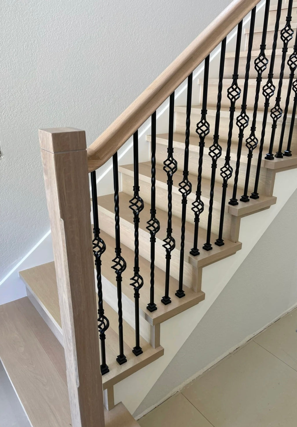 Single Basket Iron Baluster image 7