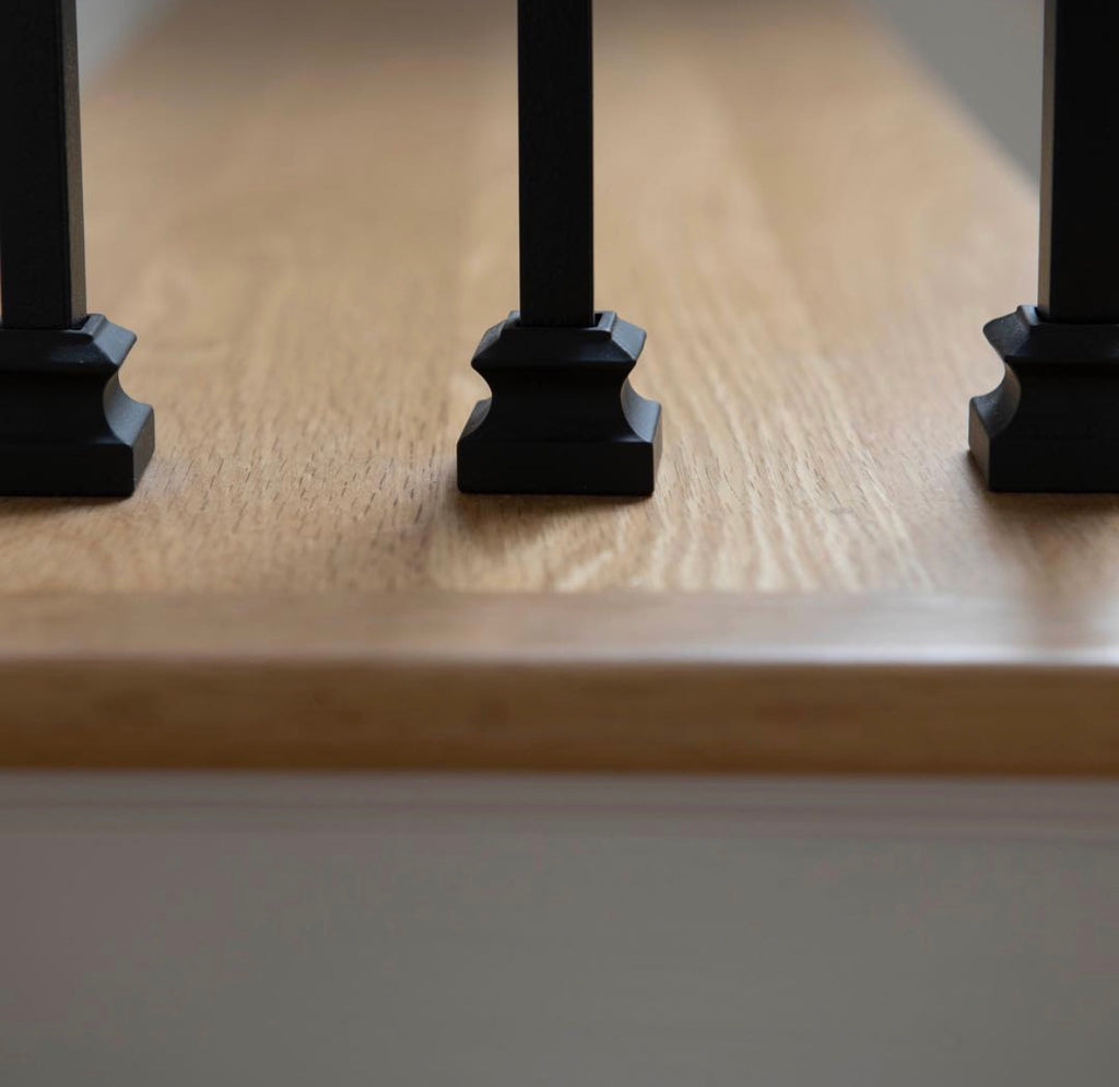 Flat Shoe with Screw Set image 1