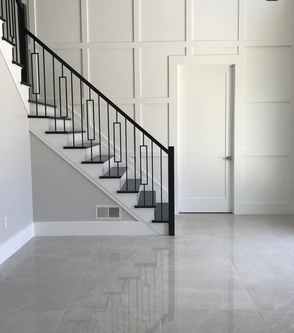 Single Rectangle Iron Baluster image 3