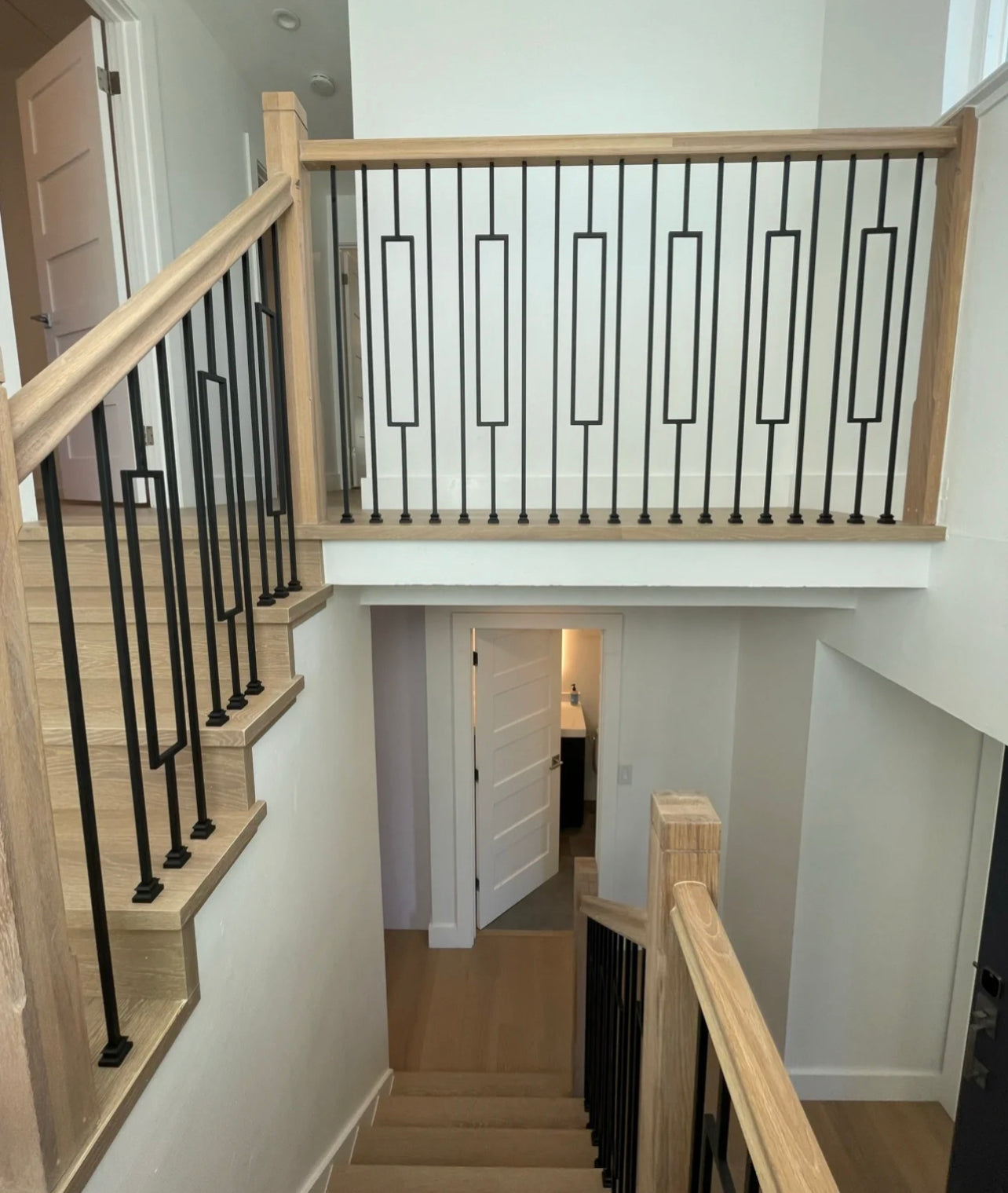 Single Rectangle Iron Baluster image 9