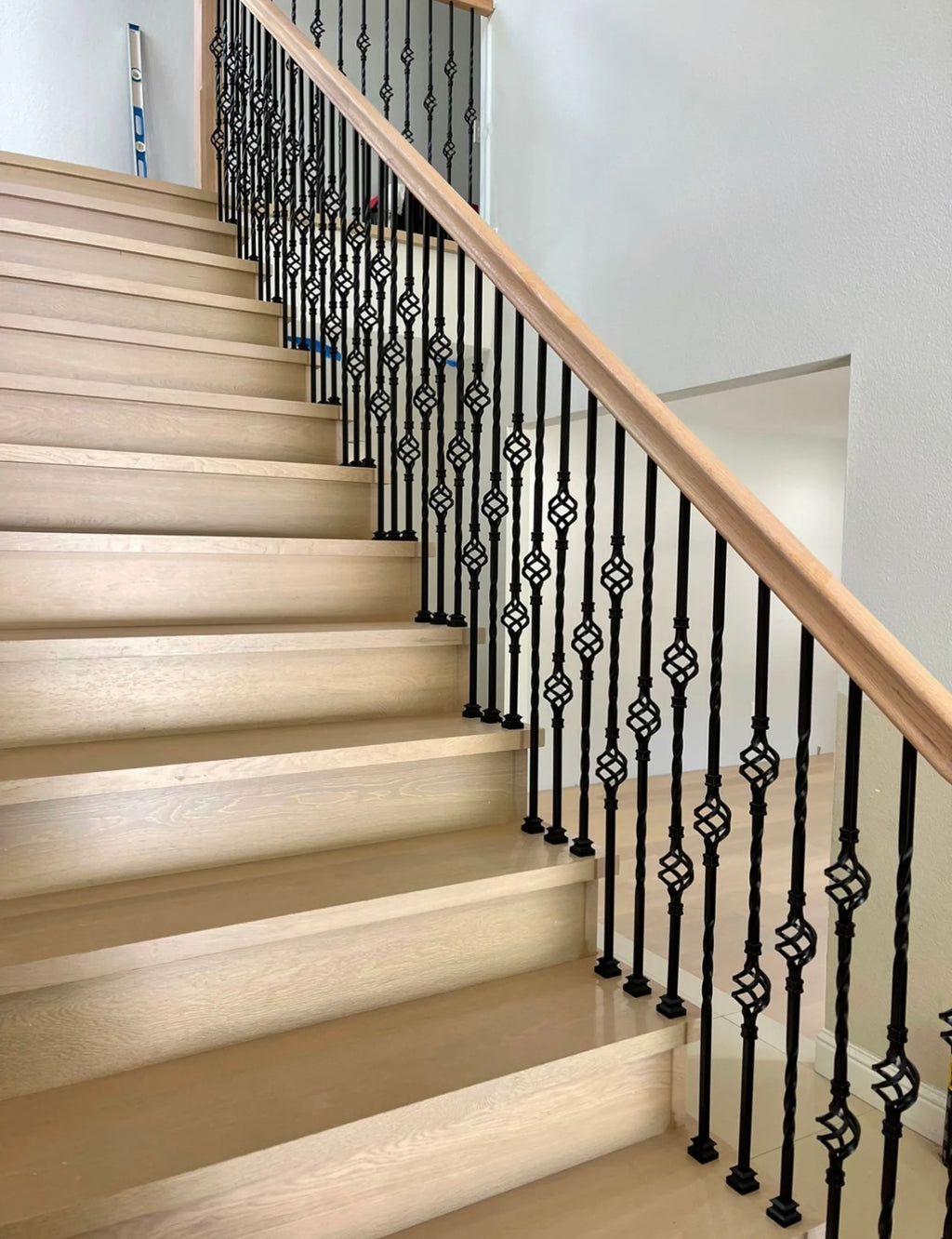 Double Basket Iron Baluster image 4