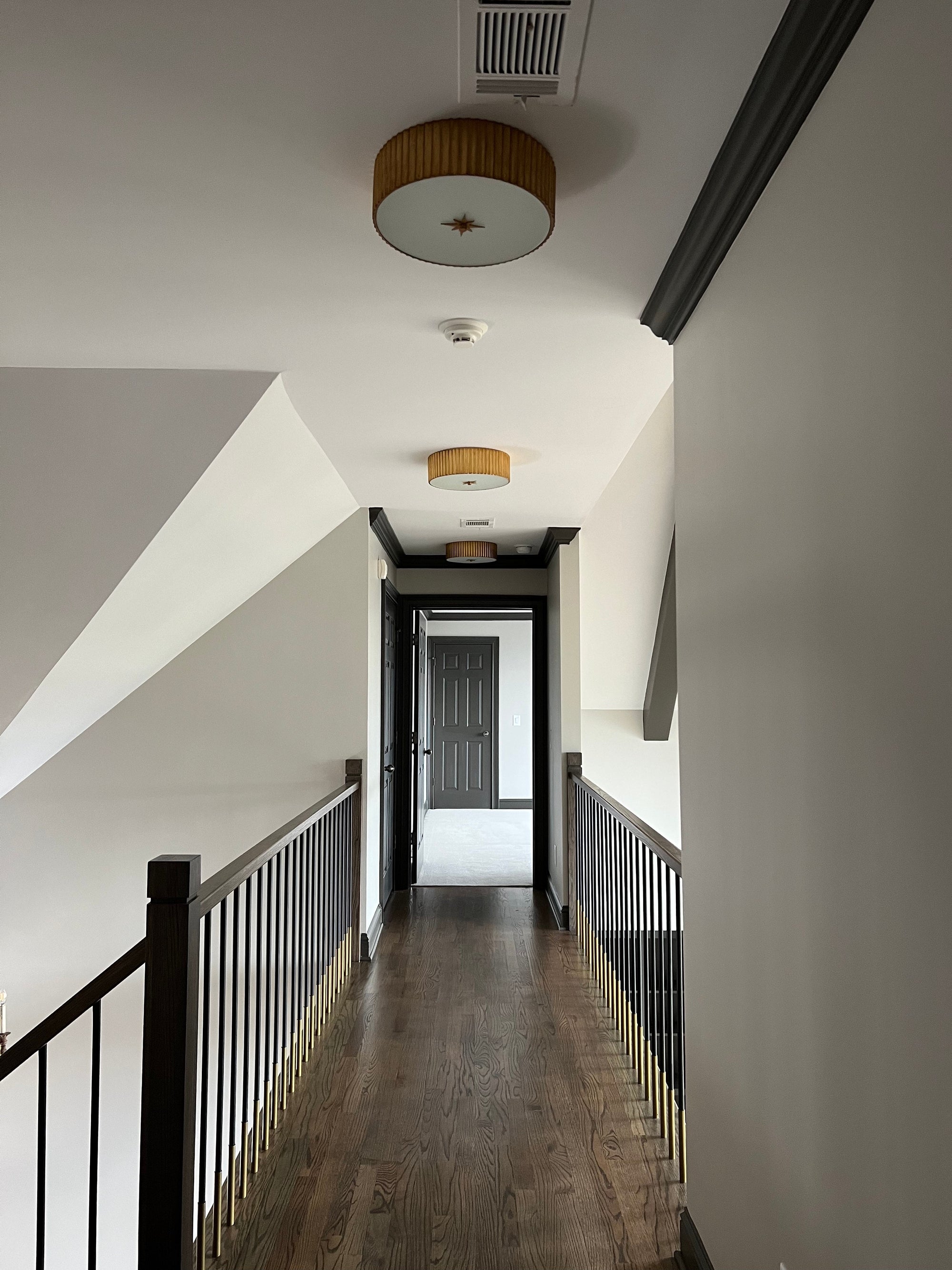 Marina City Olde Brass Round Bar